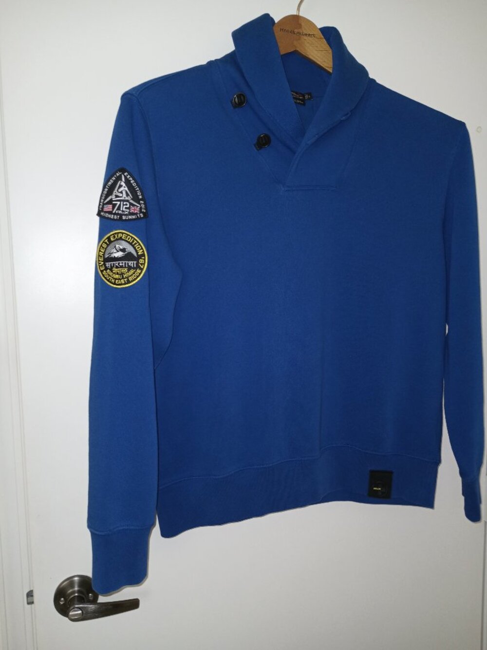 RLX RALPH LAUREN royal blue pullover with EVEREST EXPEDITION appliques size L.